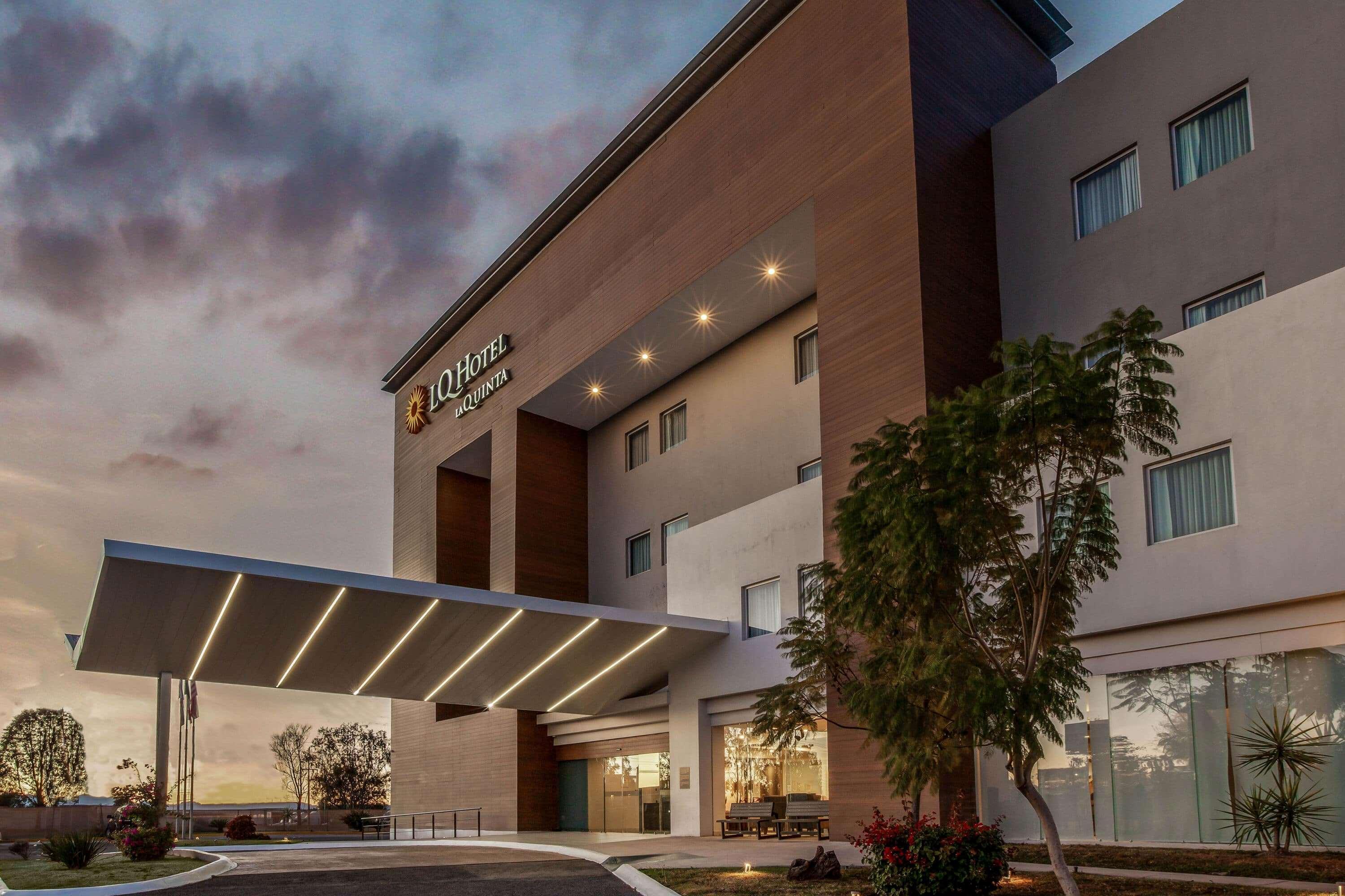 La Quinta By Wyndham Aguascalientes Hotel Ngoại thất bức ảnh