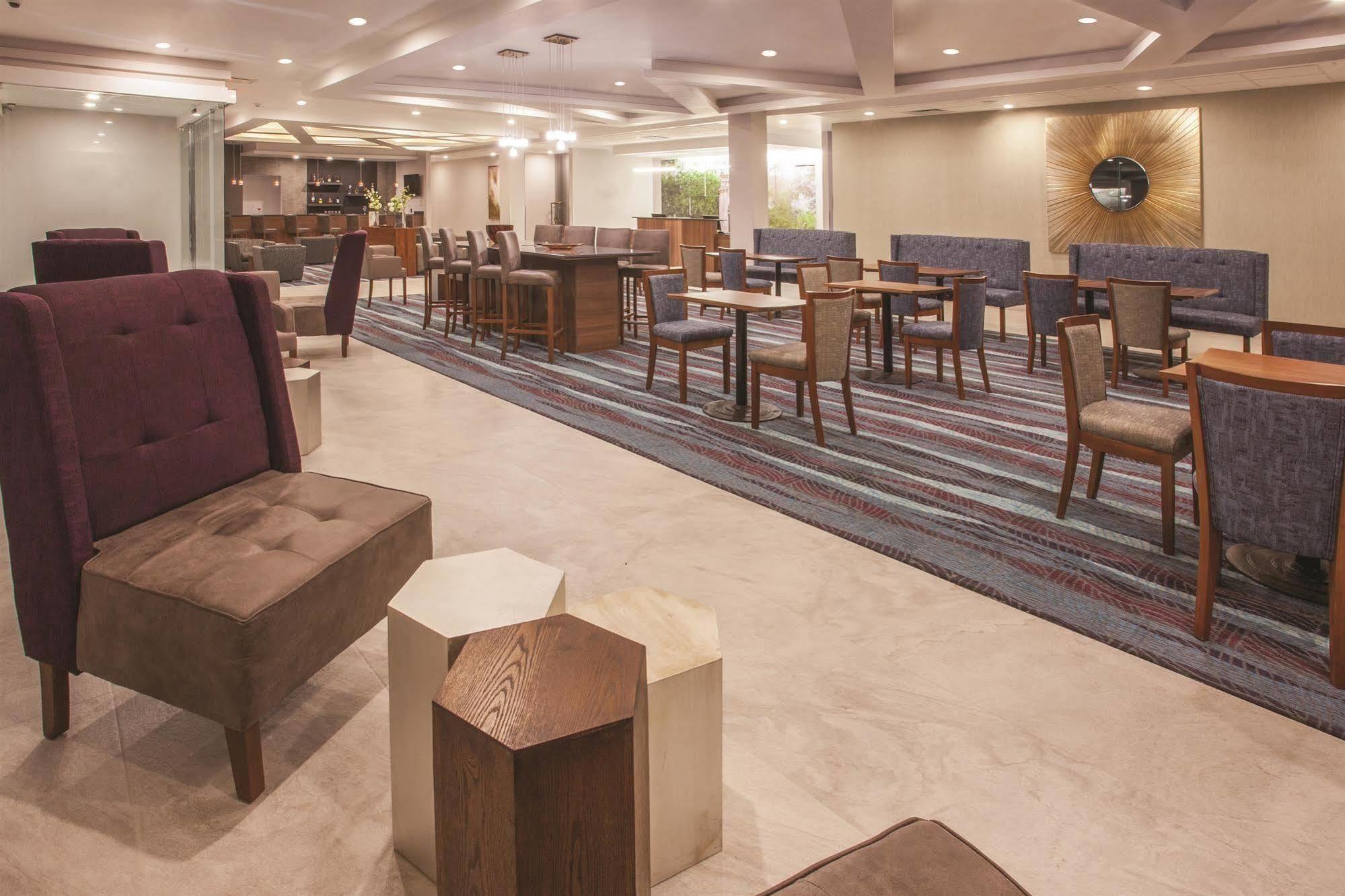 La Quinta By Wyndham Aguascalientes Hotel Ngoại thất bức ảnh